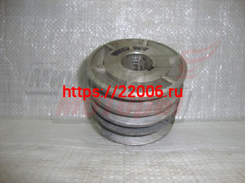 Шкив d25,4 мм ведущий 3-х ручейковый (шпонка 7мм) тип: Каскад (к имп. двигат. МБ-1) (нормативное наличие раковин) Шкив d25,4 мм ведущий 3-х ручейковый (шпонка 7мм) тип: Каскад (к имп. двигат. МБ-1) (нормативное наличие раковин)